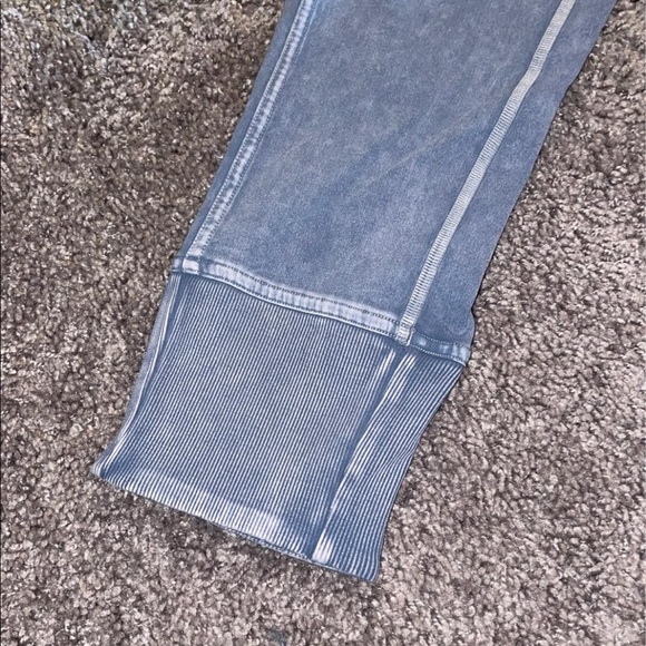 Lululemon Leggings - Picture 2 of 4